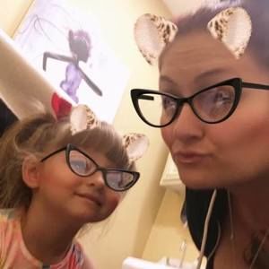 Meet your Posher, Alley